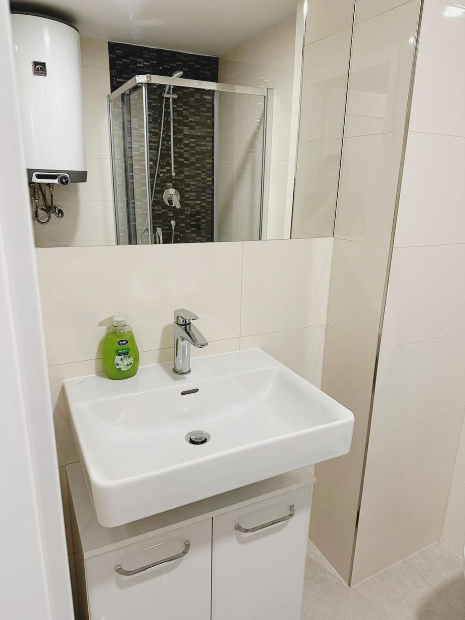 Appartamento 1 Bedroom At 1 *