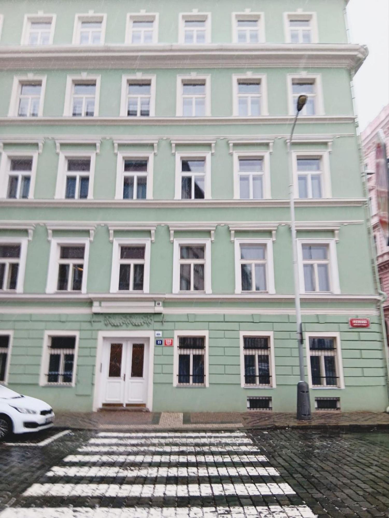 1 Bedroom At 1 Appartamento Praga