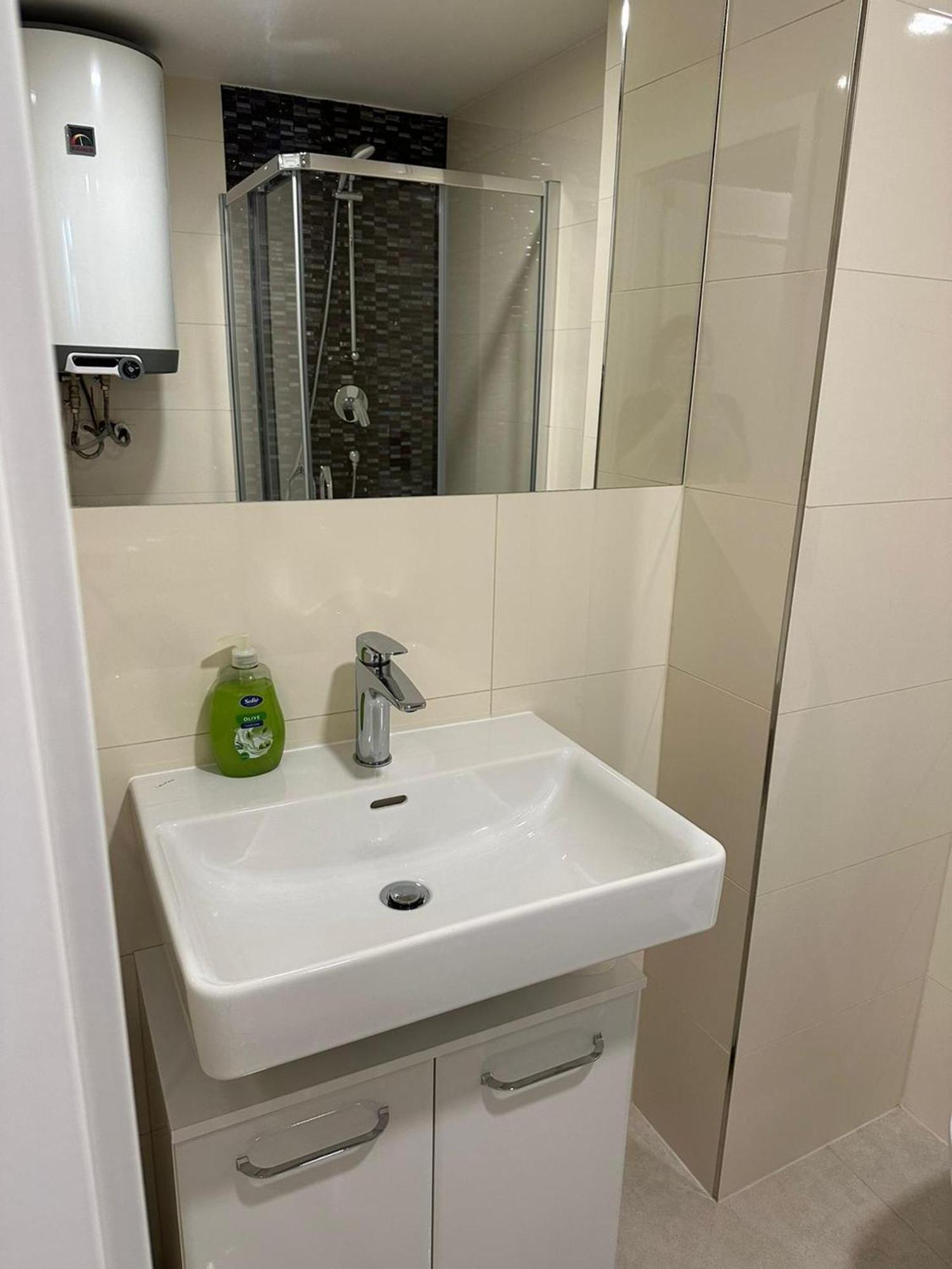 Appartamento 1 Bedroom At 1 *